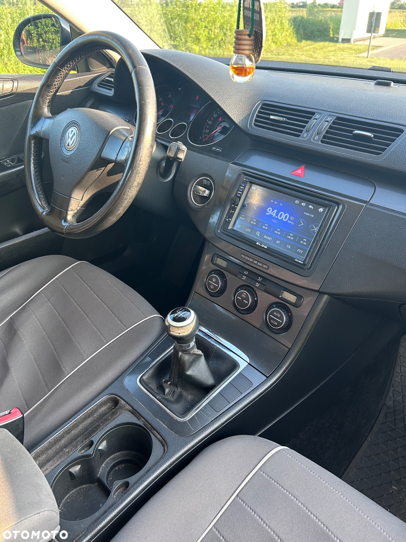 Volkswagen Passat - 15