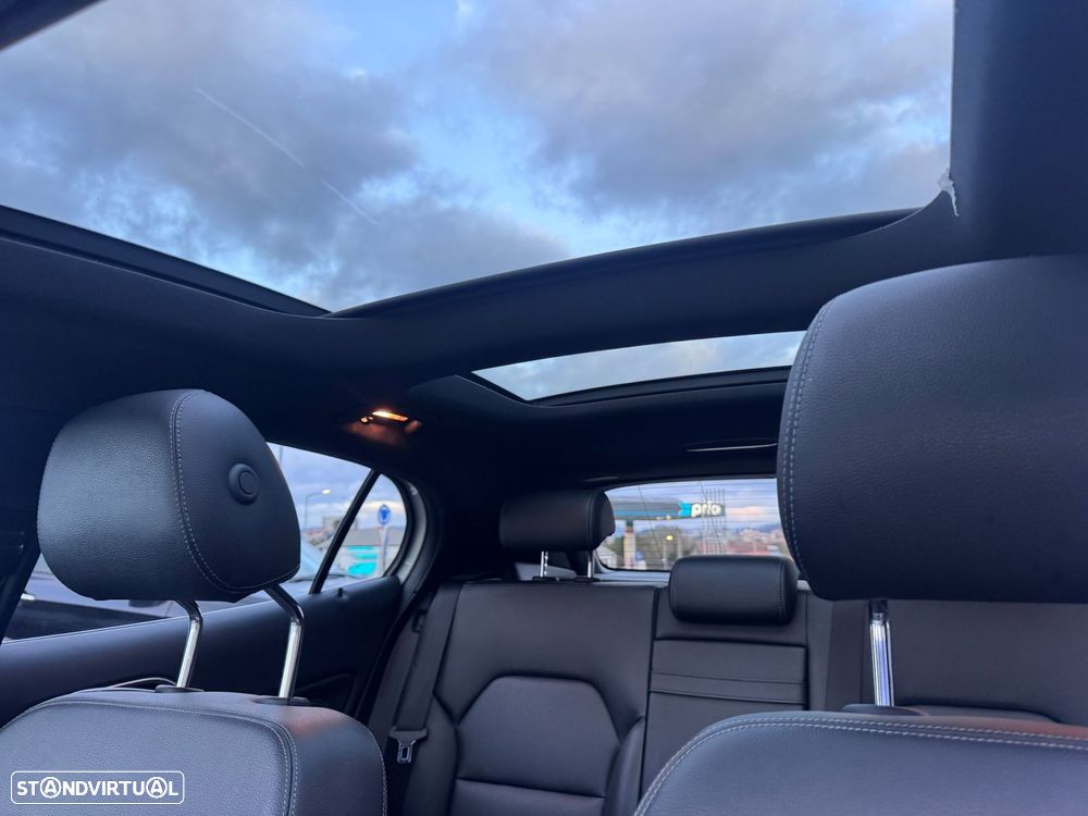 Mercedes-Benz GLA 180 CDI Urban Aut. - 12