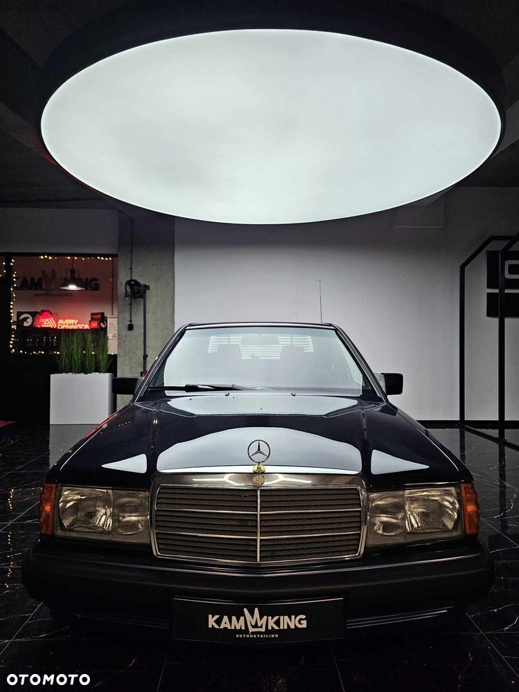 Mercedes-Benz W201 (190) - 10