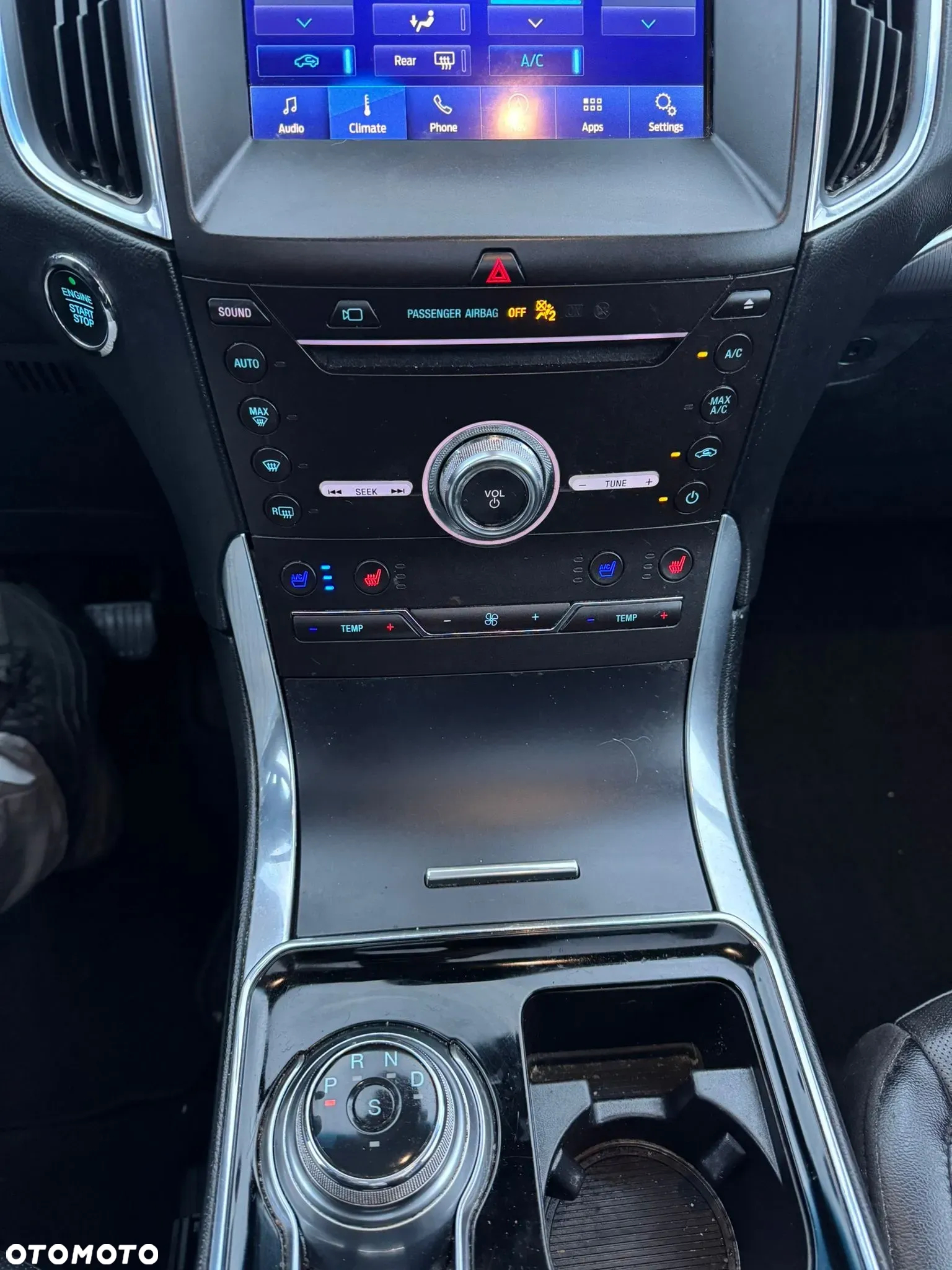 Ford Edge - 10