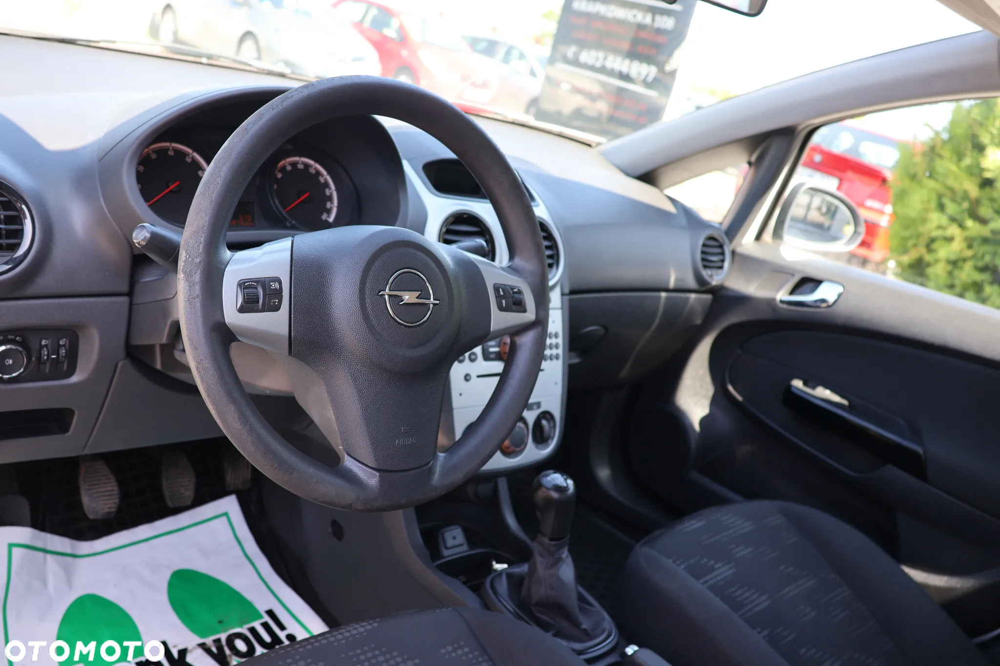 Opel Corsa 1.2 16V Edition / Active - 6