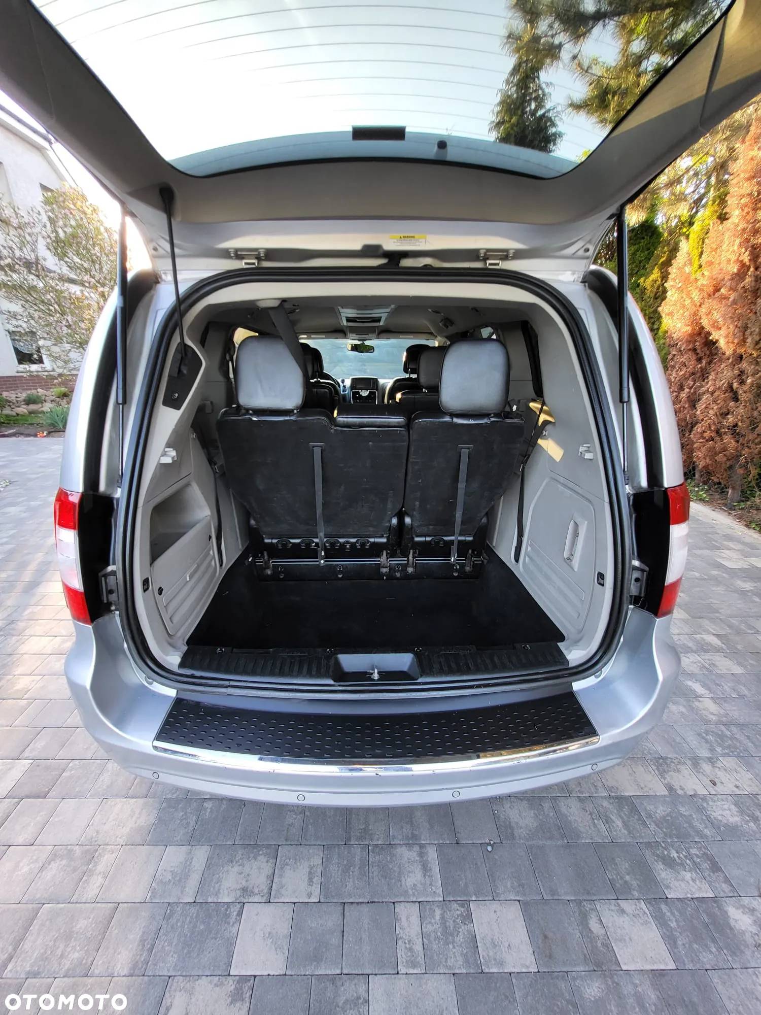 Lancia Voyager 2.8CRD Platinum - 12