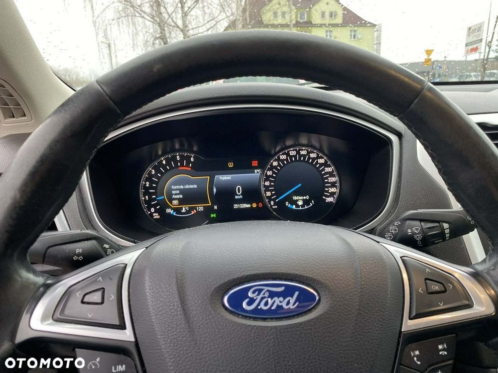 Ford Mondeo - 22