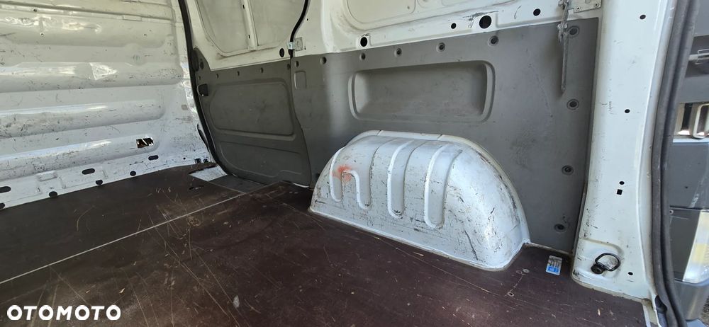 Renault Trafic - 18