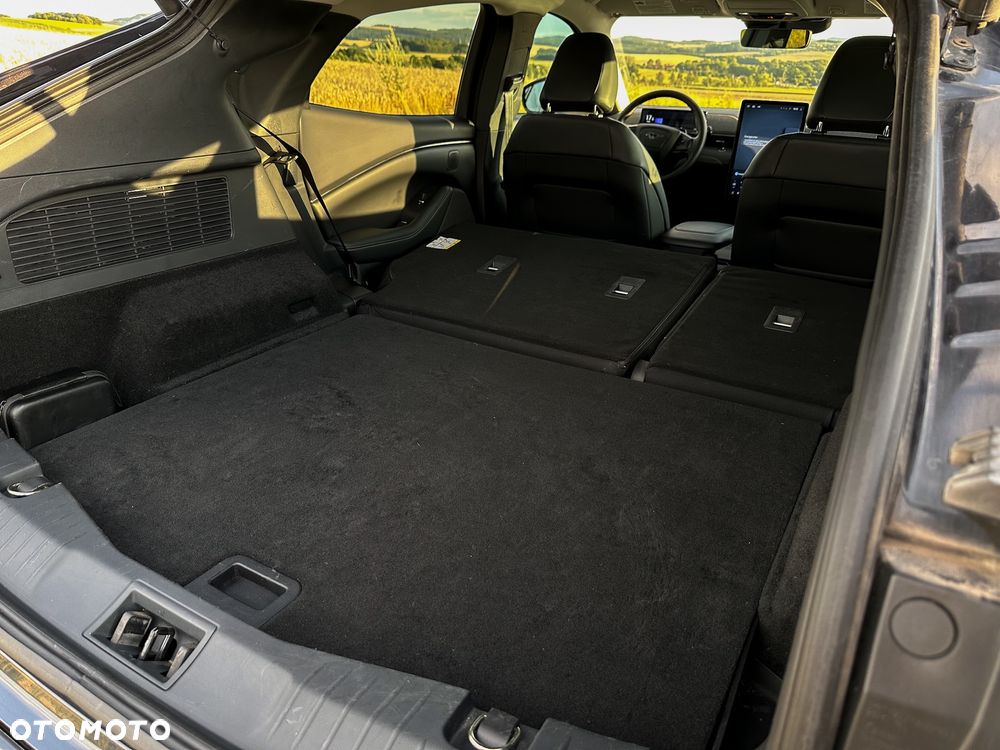 Ford Mustang Mach-E PREMIUM - 15