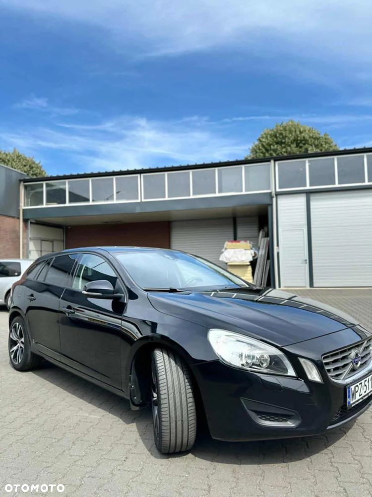 Volvo V60 D5 AWD - 18