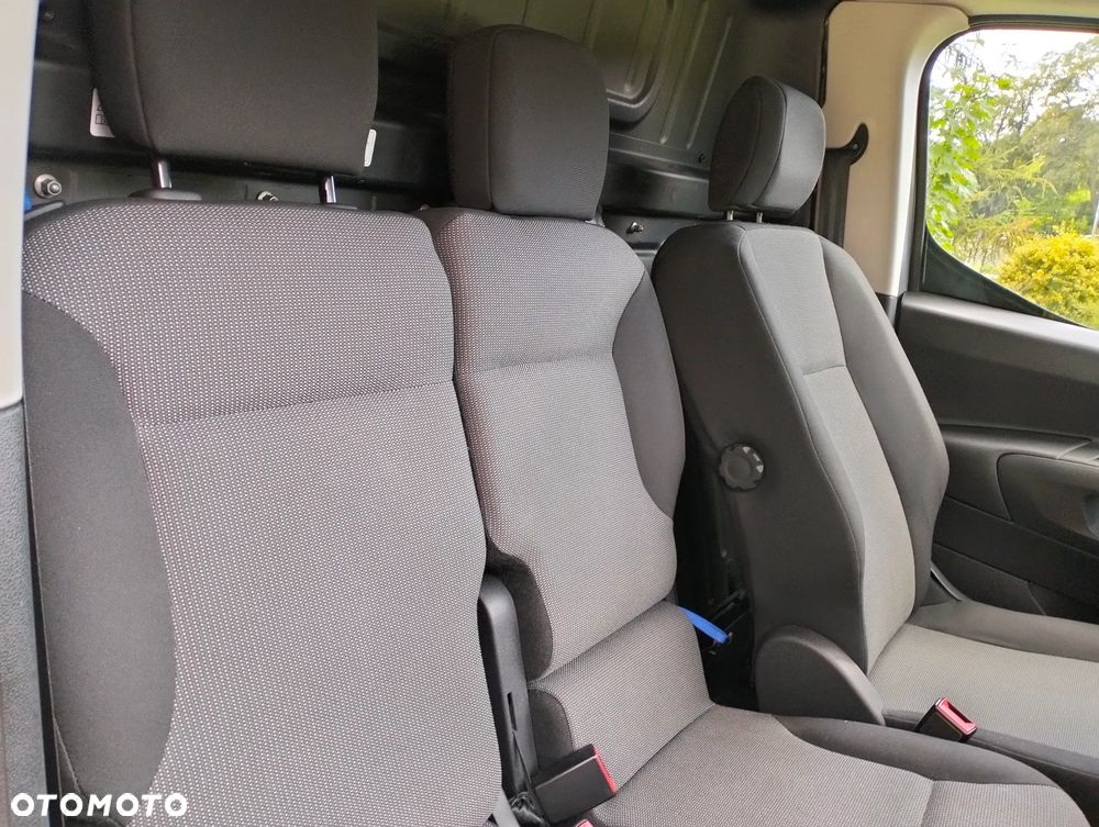 Opel Combo e Long XL Faktura VAT pełne odliczenie - 13