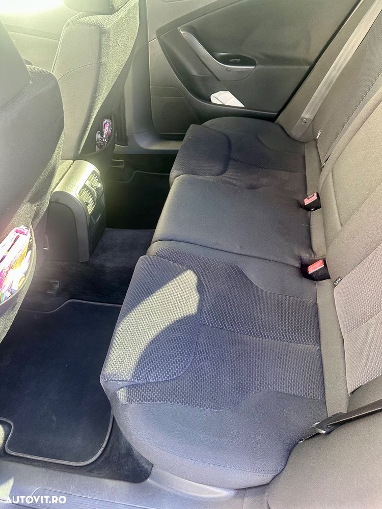Volkswagen Passat - 7