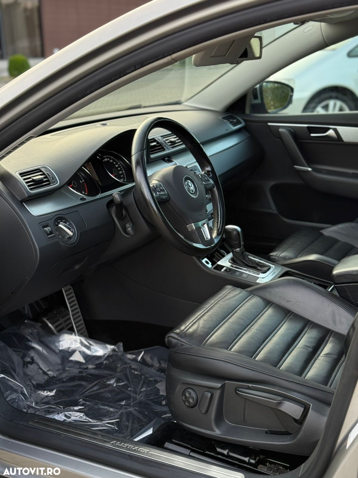 Volkswagen Passat Alltrack 2.0 TDI 4Motion BMT - 9