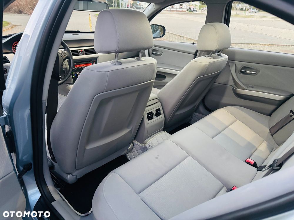 BMW Seria 3 - 13