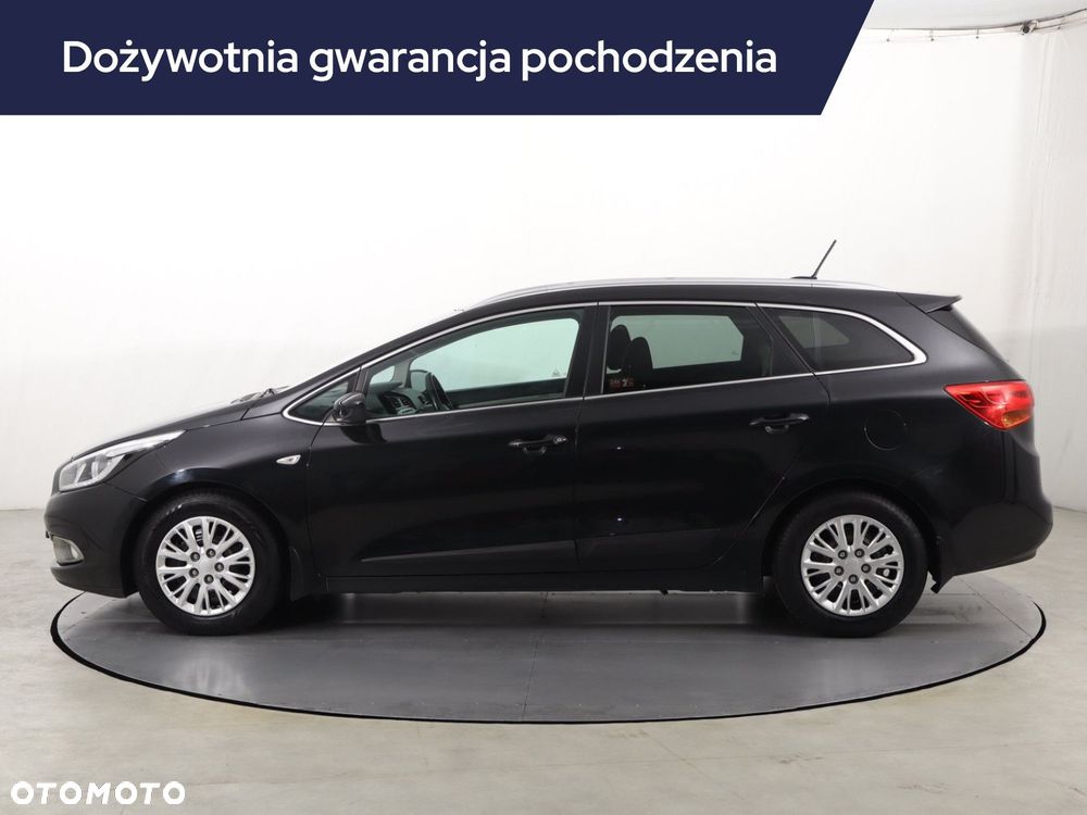 Kia Ceed - 4