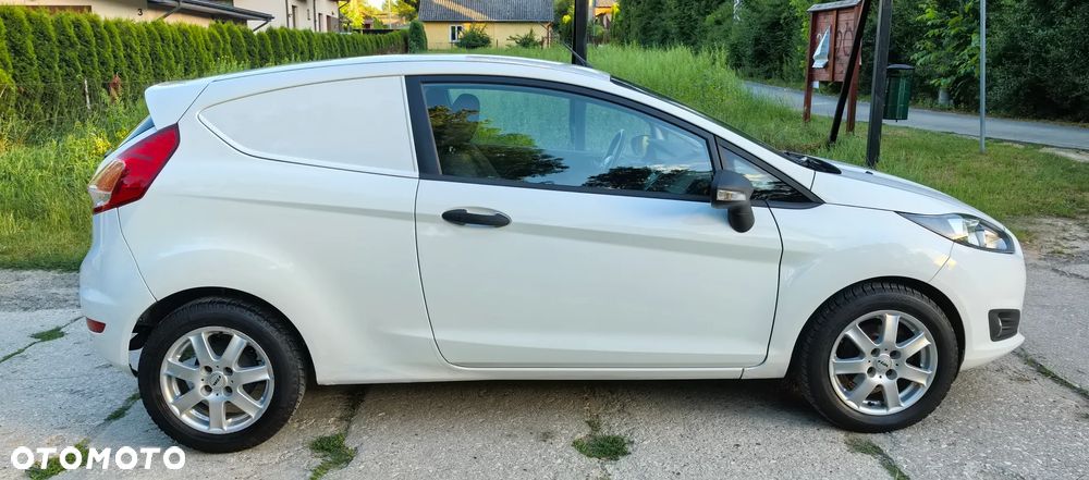 Ford Fiesta 1.6 TDCi Champions Edition - 4