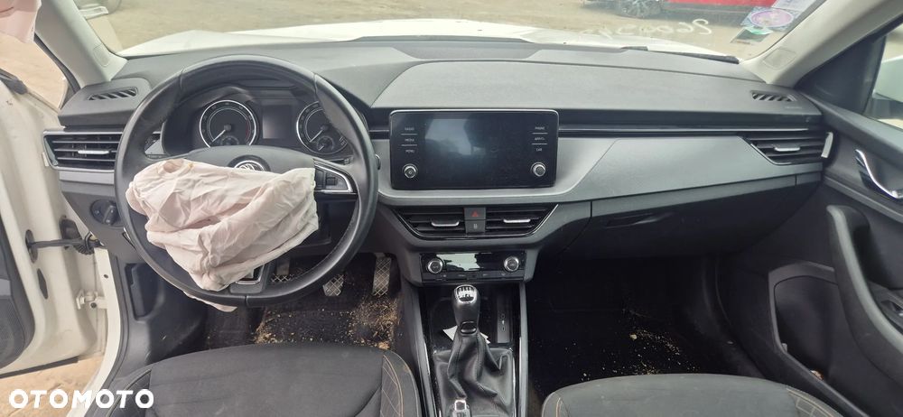 Skoda Kamiq 1.0 TSI Active - 25