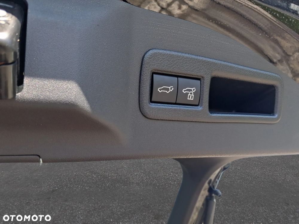 Toyota bZ4X 73.1kWh Style - 10