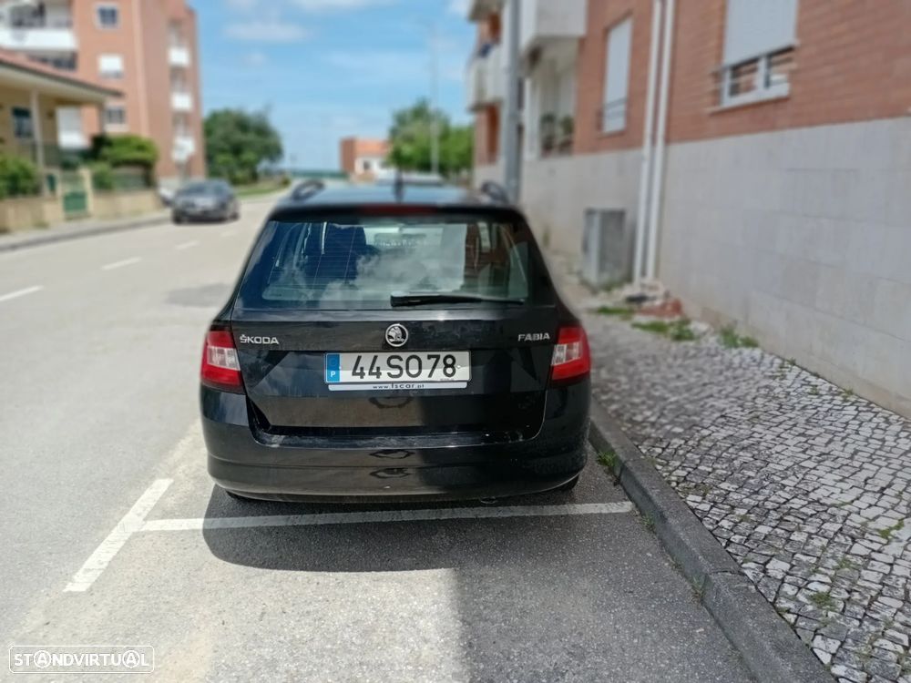 Skoda Fabia Break 1.0 Ambition - 2