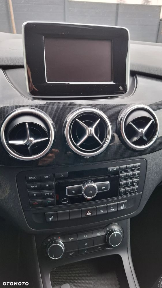 Mercedes-Benz Klasa B 180 - 18