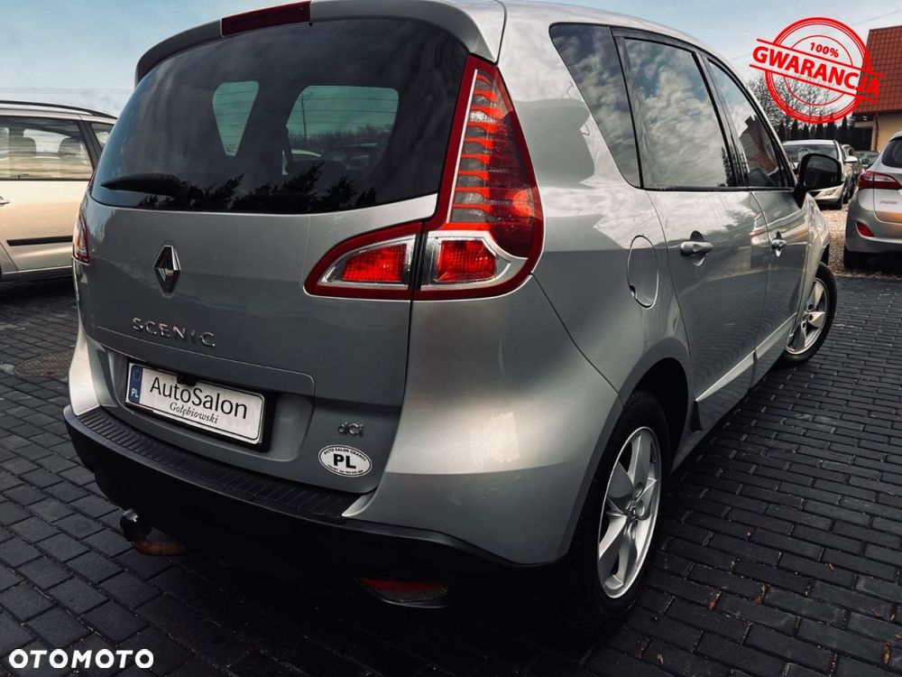 Renault Scenic dCi 110 EDC Paris - 11
