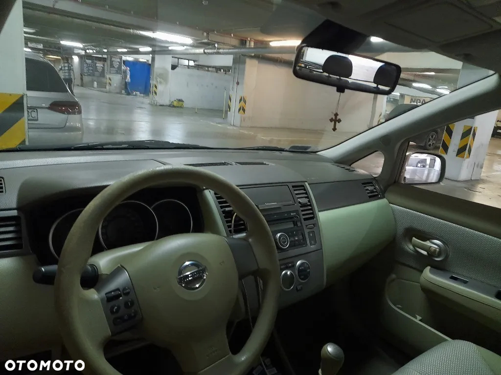 Nissan Tiida 1.8 Tekna - 8
