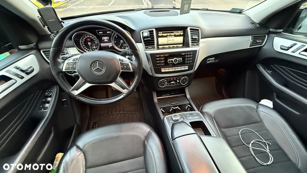 Mercedes-Benz ML 350 BlueTec 4-Matic - 14