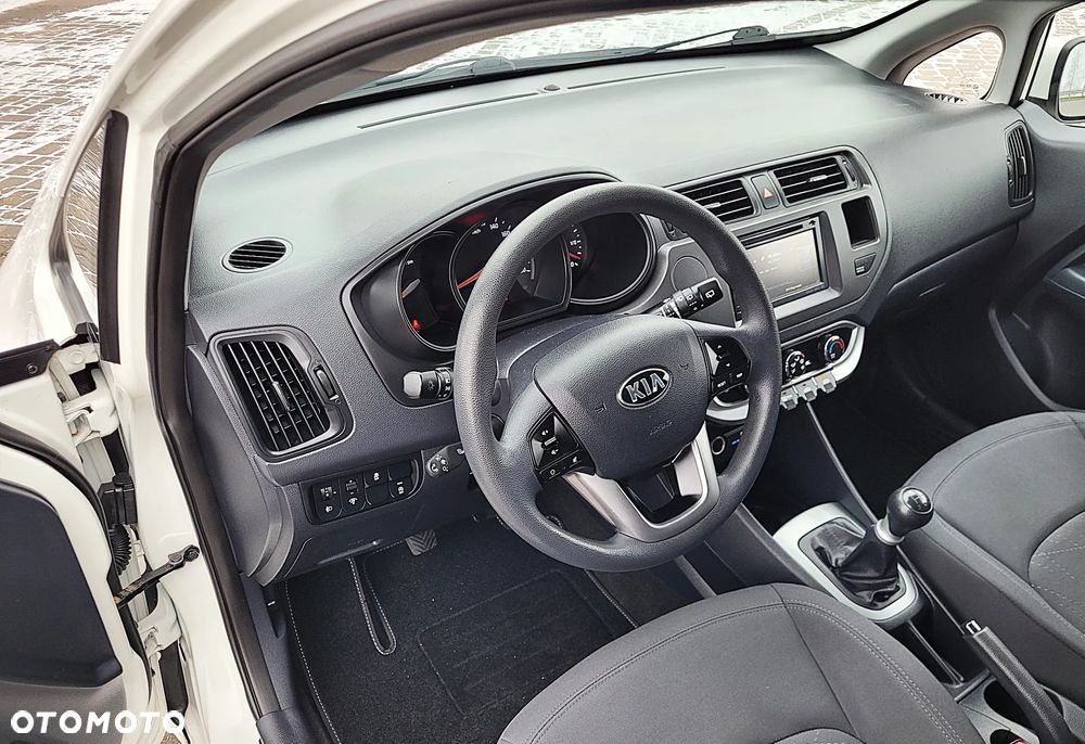 Kia Rio 1.2 Business Line - 19