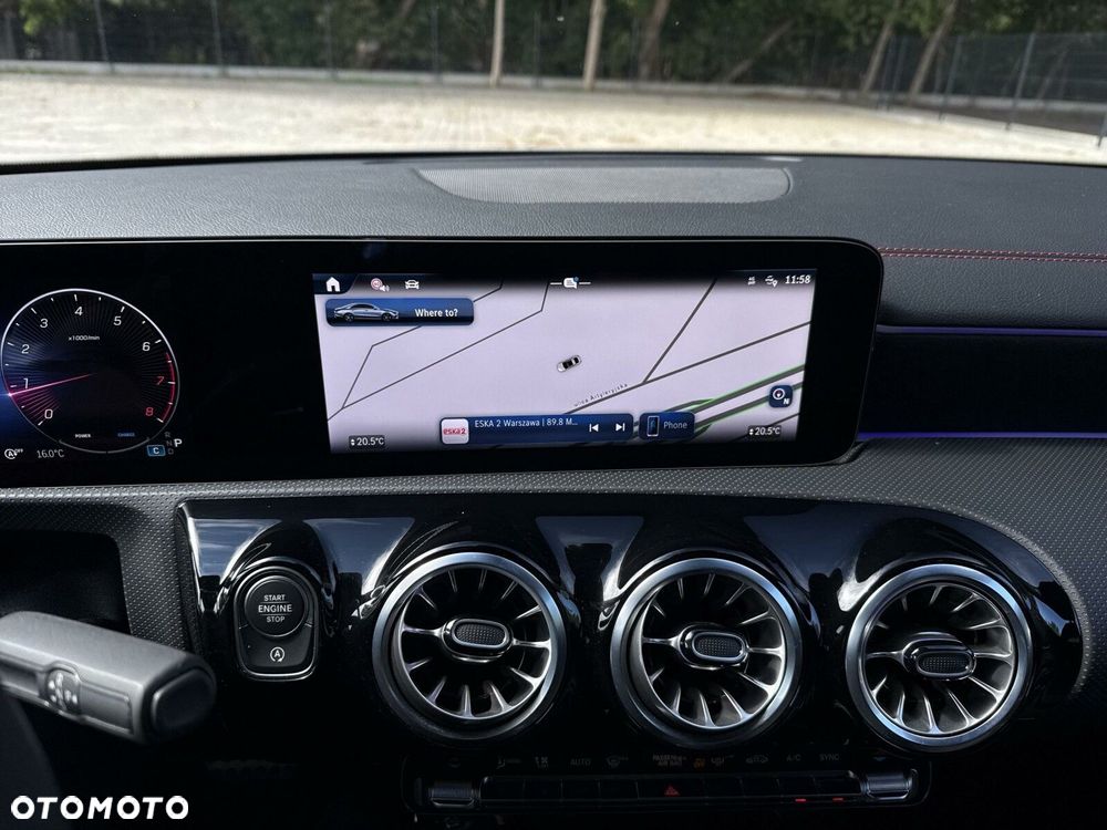 Mercedes-Benz CLA - 21