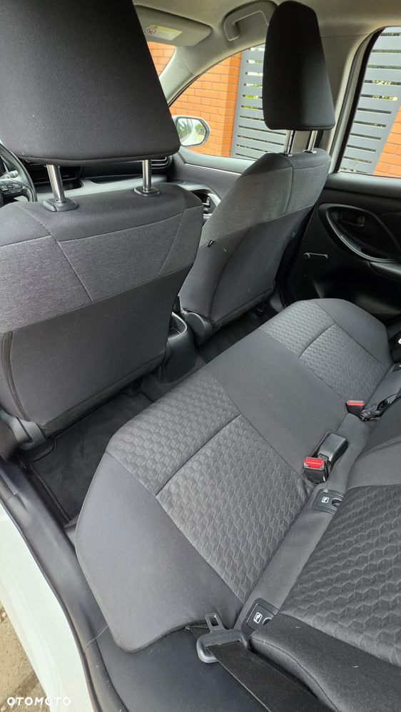 Toyota Yaris 1.0 Comfort - 10