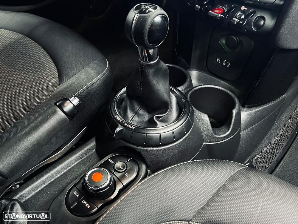 MINI 5 Portas One D - 31