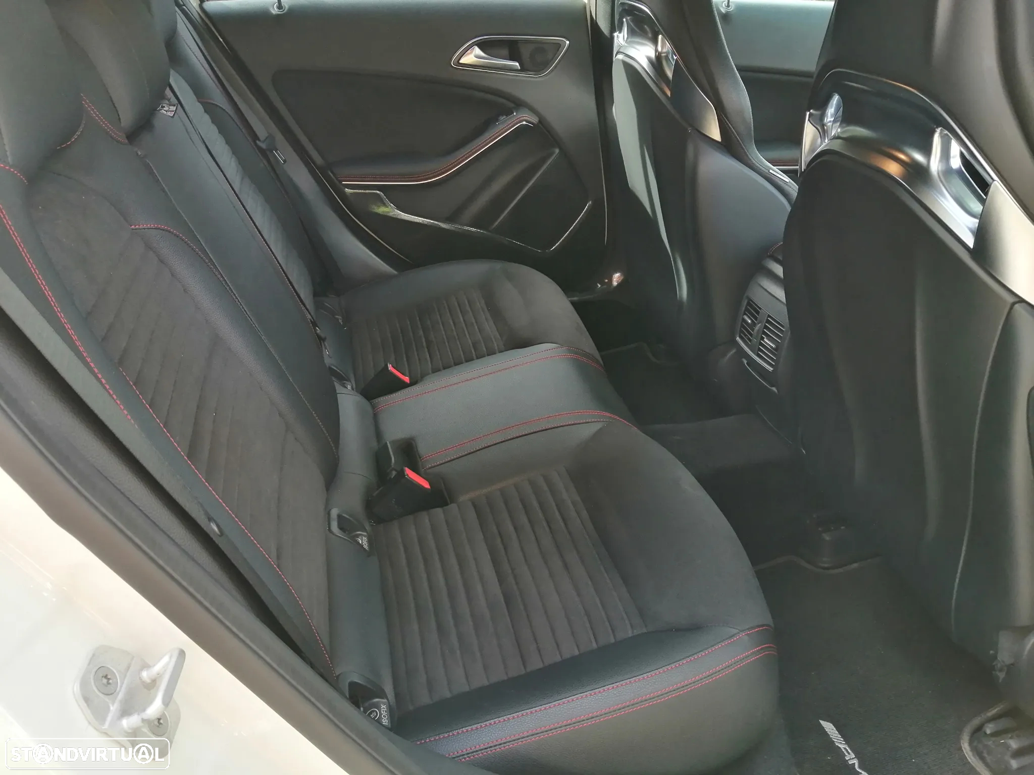 Mercedes-Benz A 45 AMG 4-Matic - 11