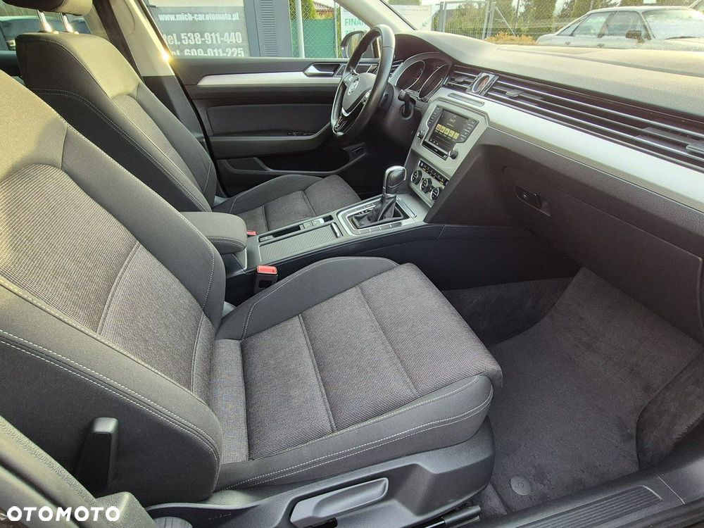 Volkswagen Passat Variant - 24