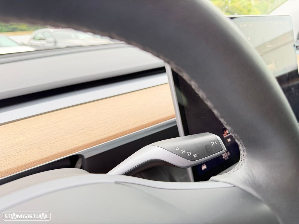 Tesla Model Y Long Range Tração Integral - 36