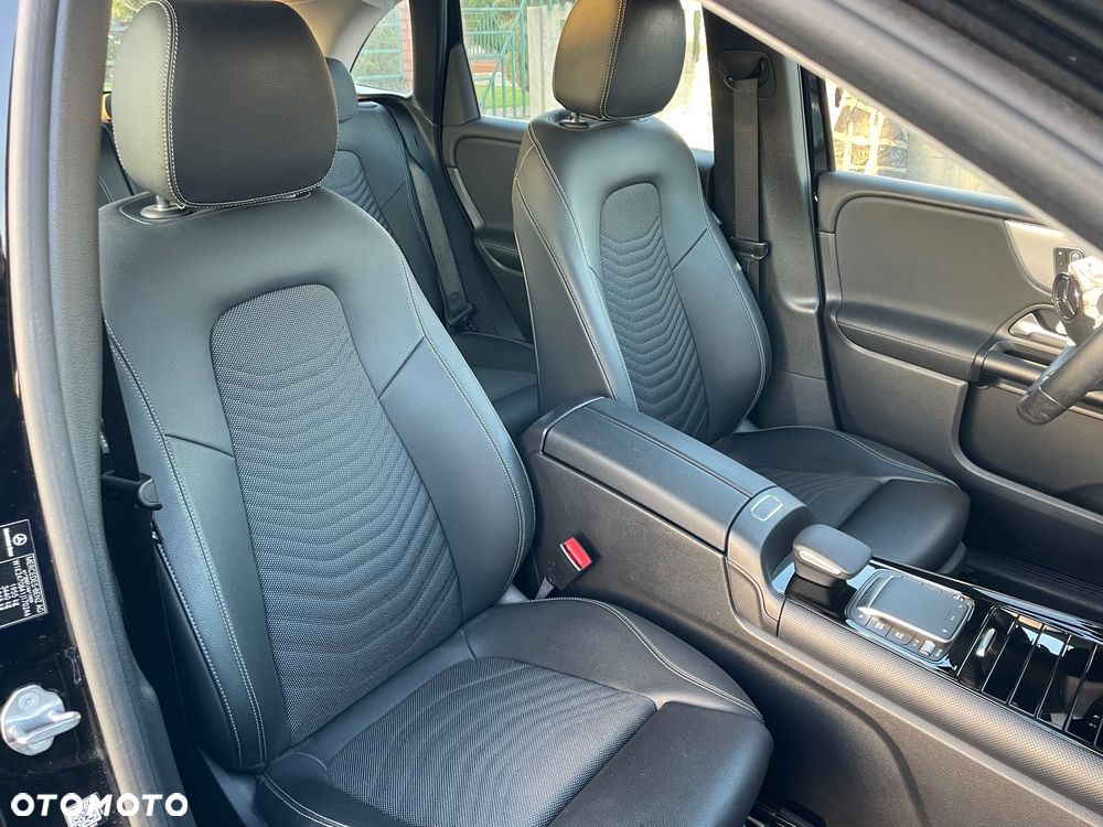 Mercedes-Benz Klasa B 180 7G-DCT - 11