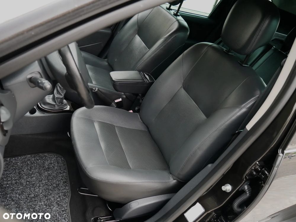 Dacia Duster 1.6 16V 105 4x4 Celebration - 17