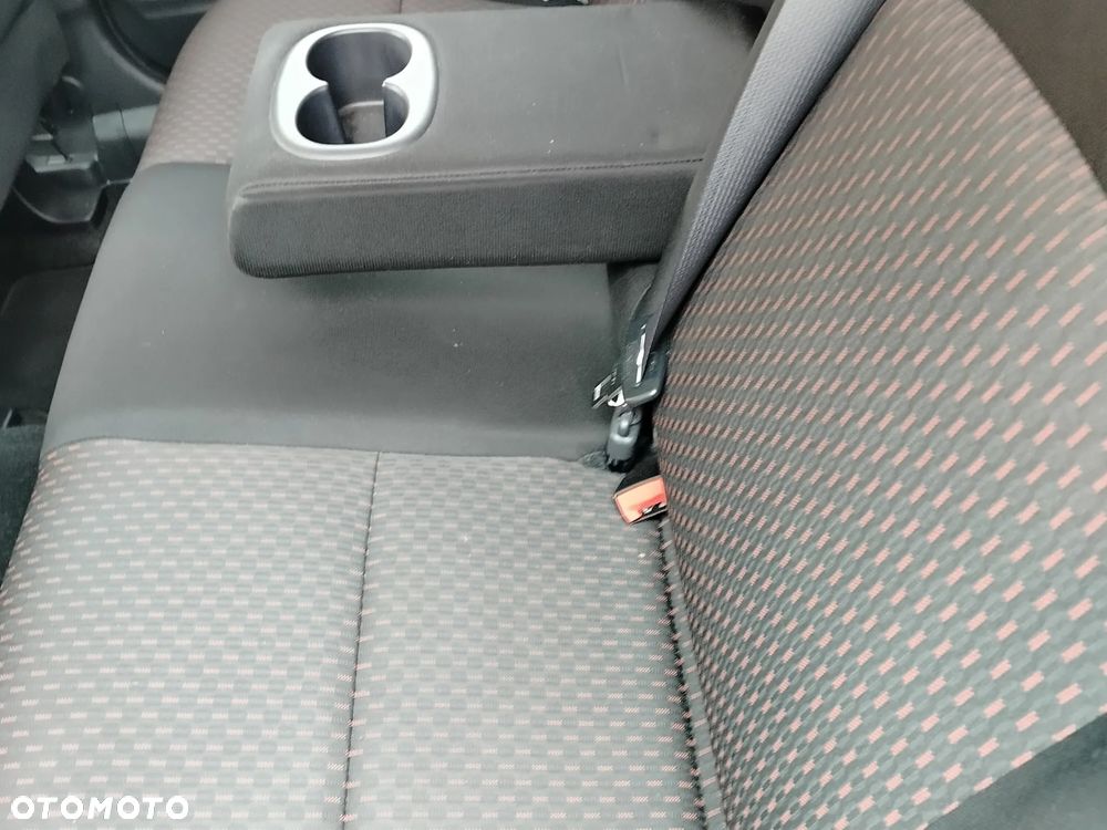 Mitsubishi ASX 1.6 Black Edition - 14