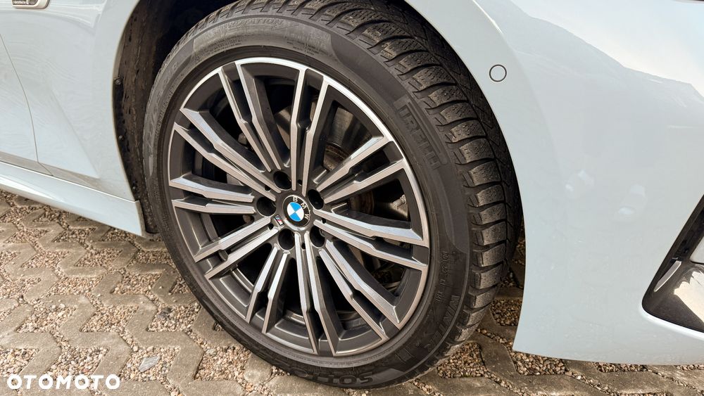 BMW Seria 3 330e xDrive M Sport sport - 10