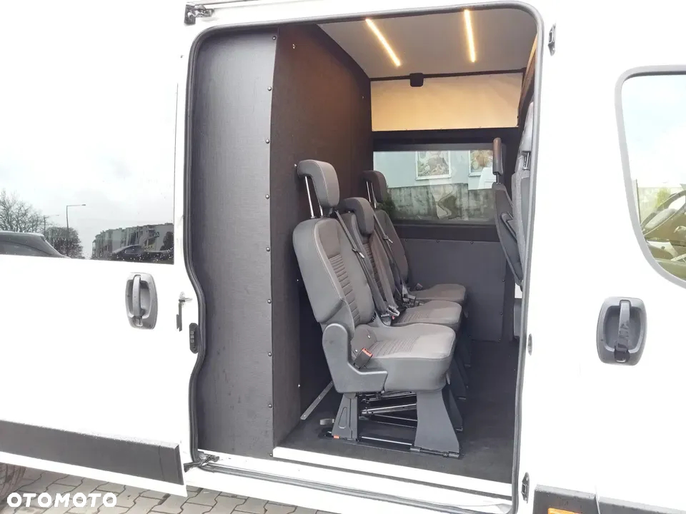 Volkswagen CRAFTER ZABUDOWA BRYGADOWA 6 7 9 OSÓB - 22