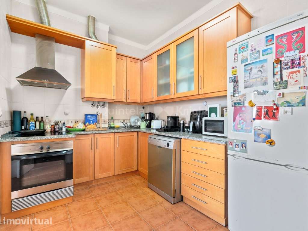 Apartamento T3 com vista sobre a cidade na Graça, Lisboa - Grande imagem: 5/23