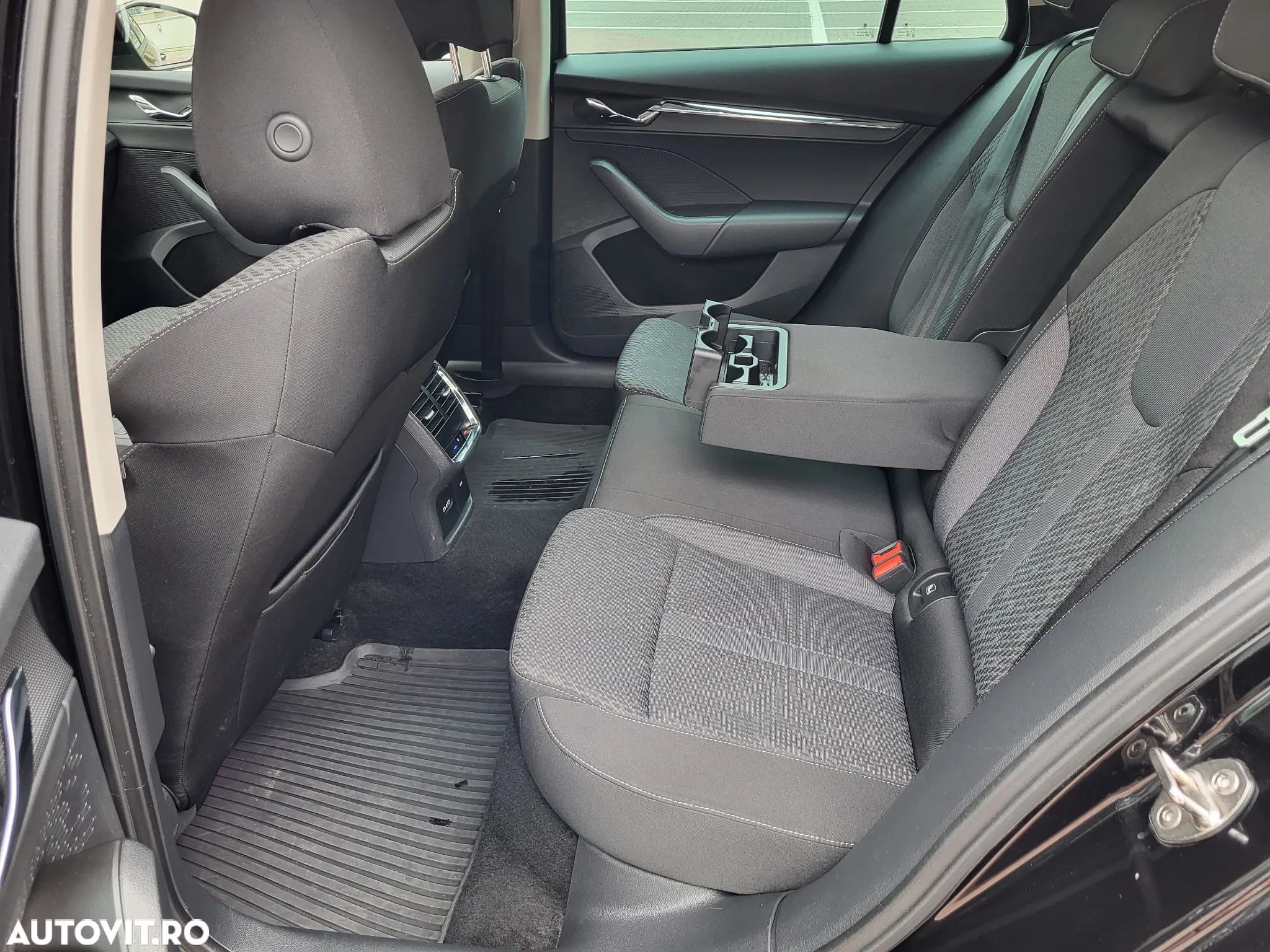 Skoda Octavia Combi 2.0 TDI Style - 13