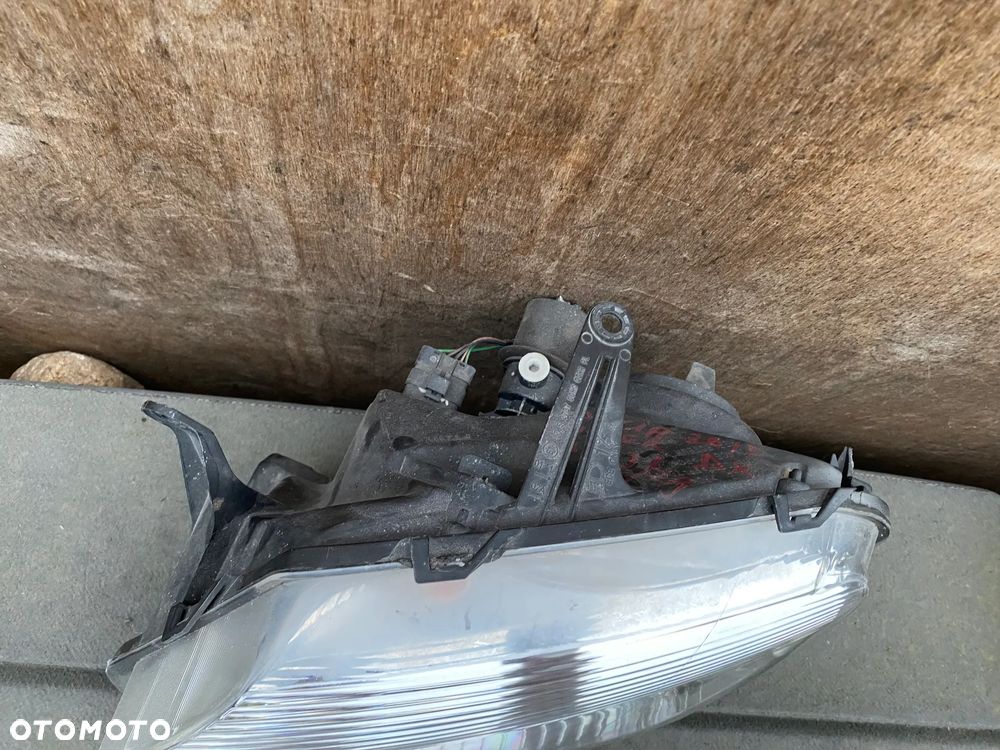 lampa dacia duster I lewy eu cała - 3