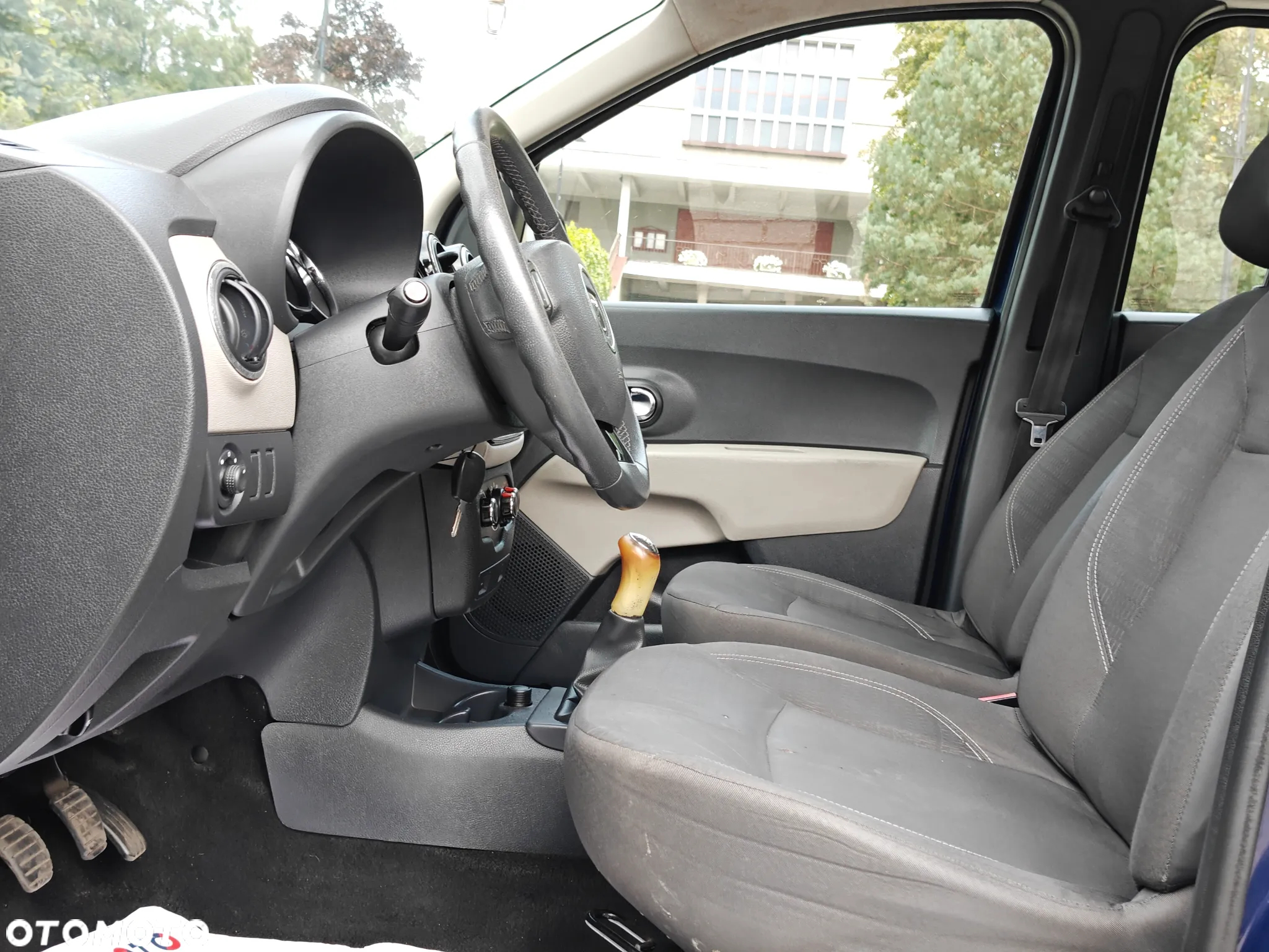 Dacia Lodgy 1.5 dCi Laureate - 10
