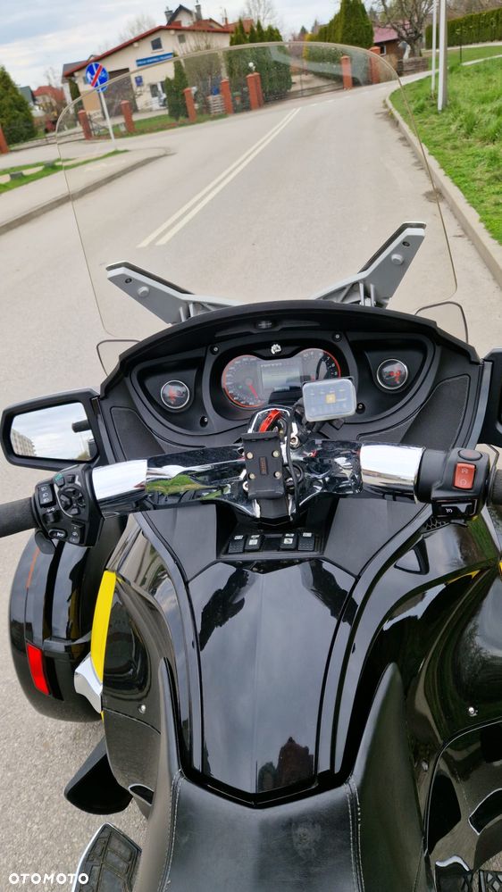 Can-Am Spyder - 5