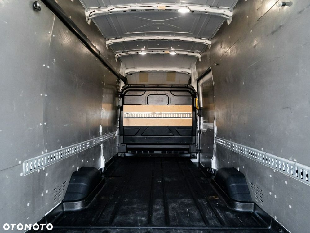 Ford Transit - 27