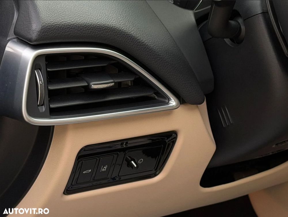 Jaguar XE 20d Aut. Prestige - 10