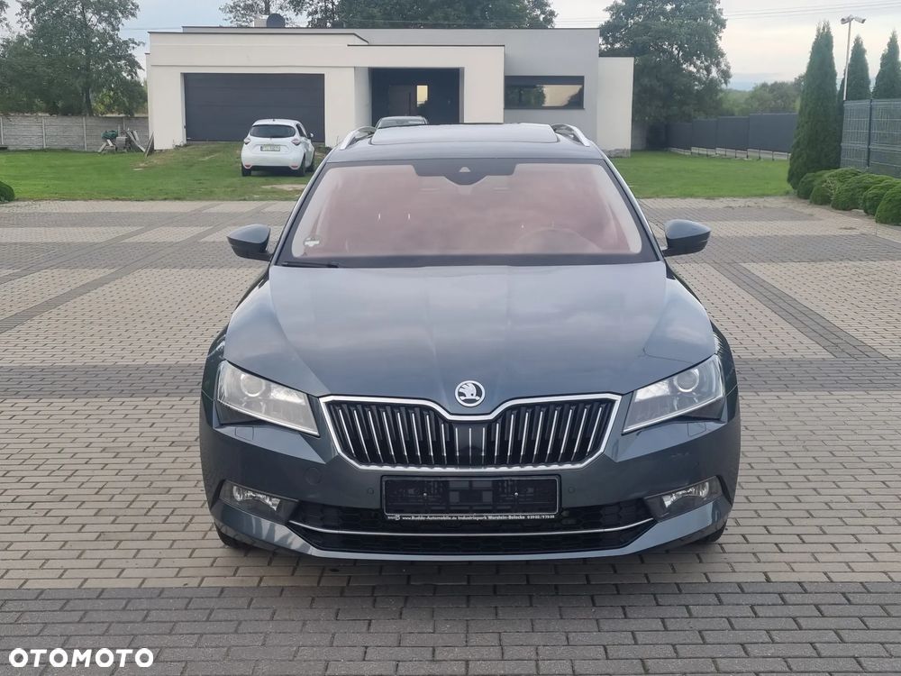 Skoda Superb Combi 2.0 TDI DSG Ambition - 3