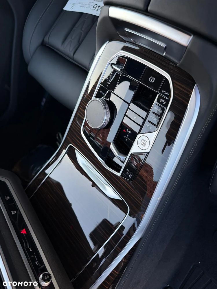 BMW X7 - 23
