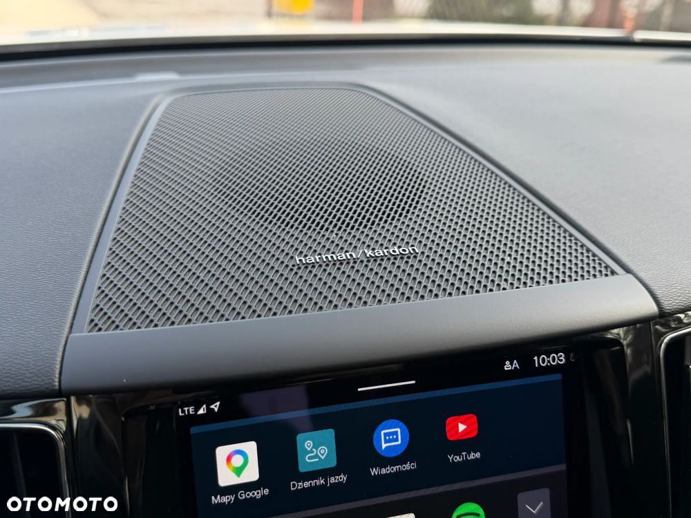 Volvo XC 60 B4 B Momentum Pro - 16