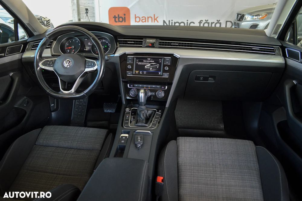 Volkswagen Passat 1.5 TSI ACT DSG Comfortline - 5