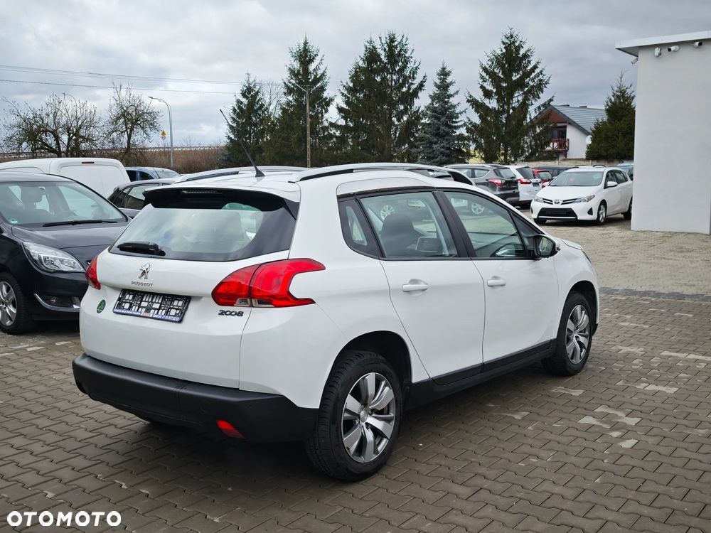 Peugeot 2008 1.6 VTi Style - 11