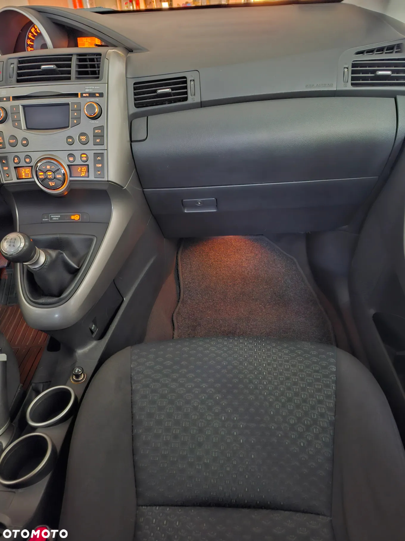 Toyota Verso 2.0 D-4D Luna 7os - 22