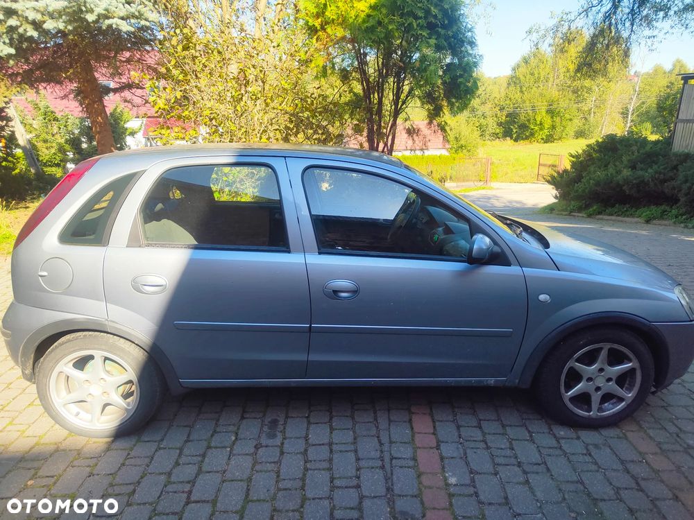 Opel Corsa - 10