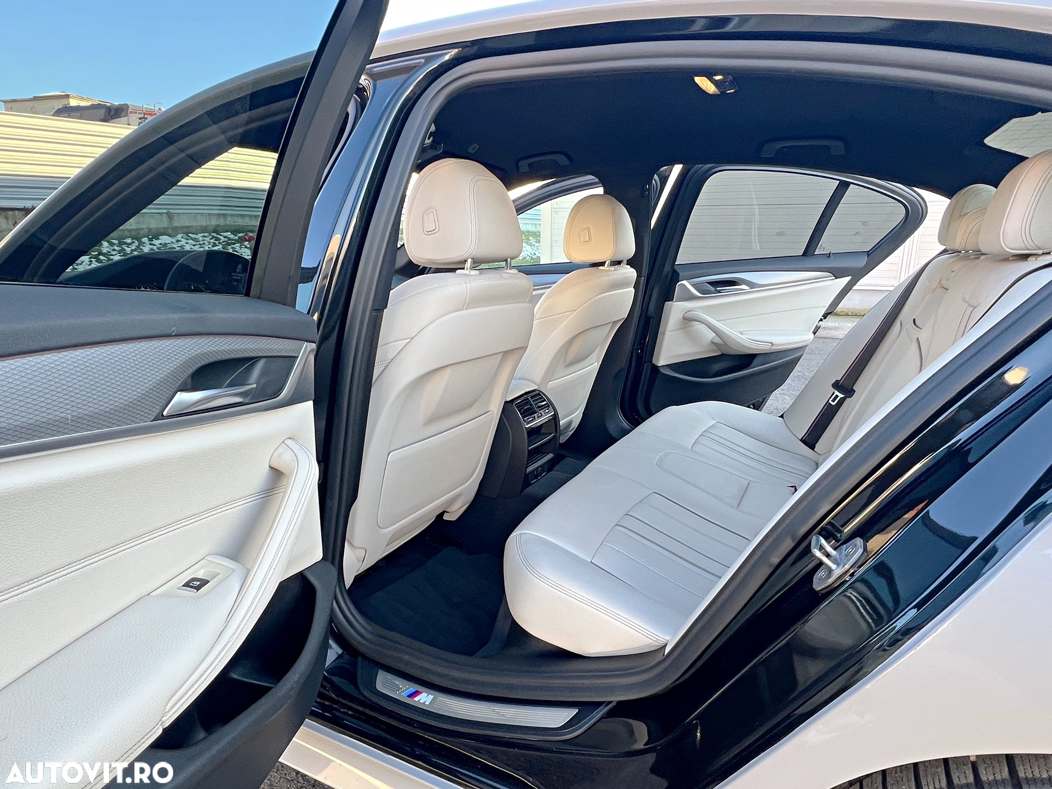 BMW Seria 5 520d Aut. M Sport Edition - 7